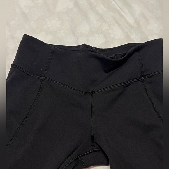 Lululemon Gather & Crow Crop - Picture 6 of 11